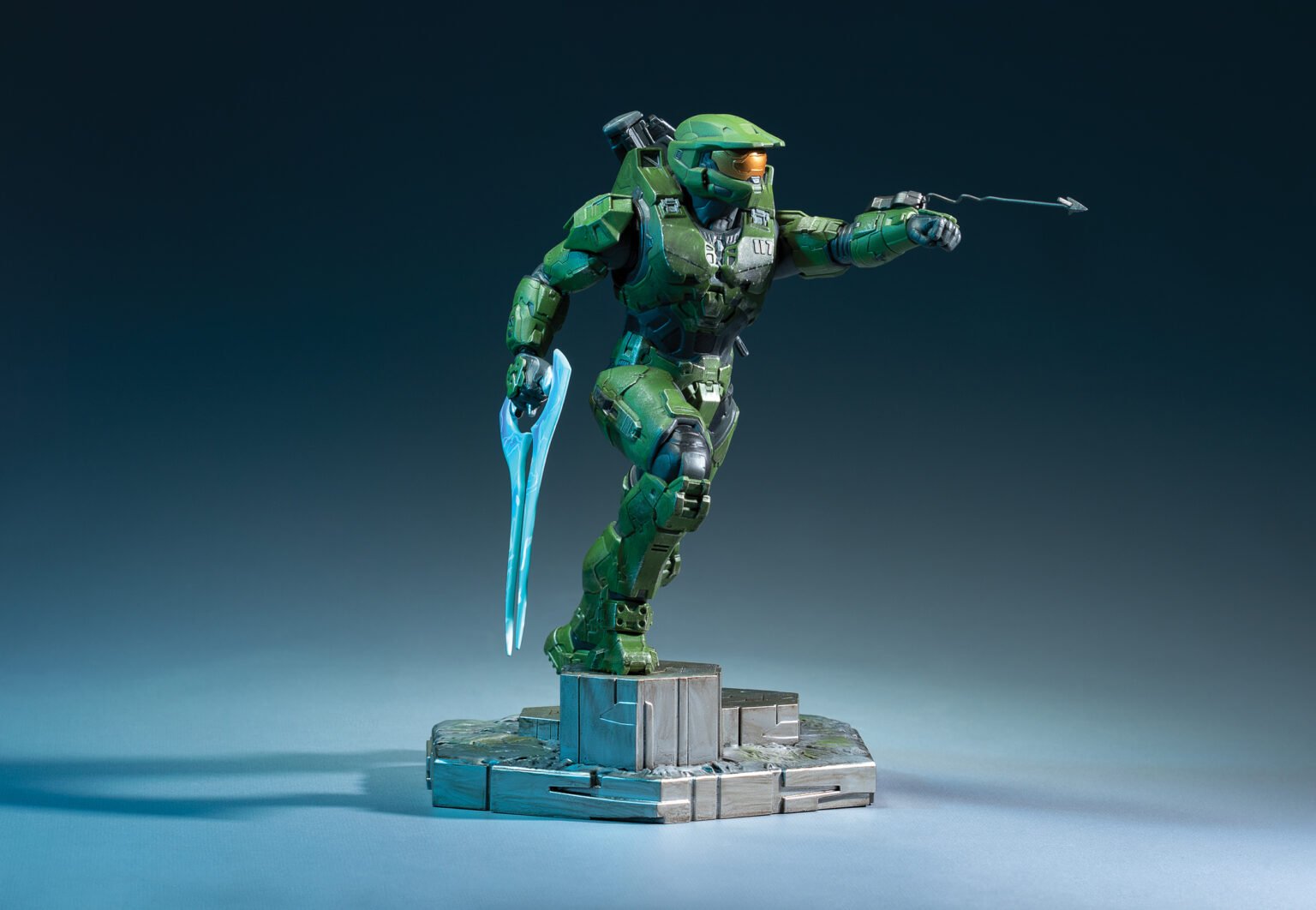 Dark Horse Halo Infinite: Master Chief With Grappleshot PVC Statue - F ...