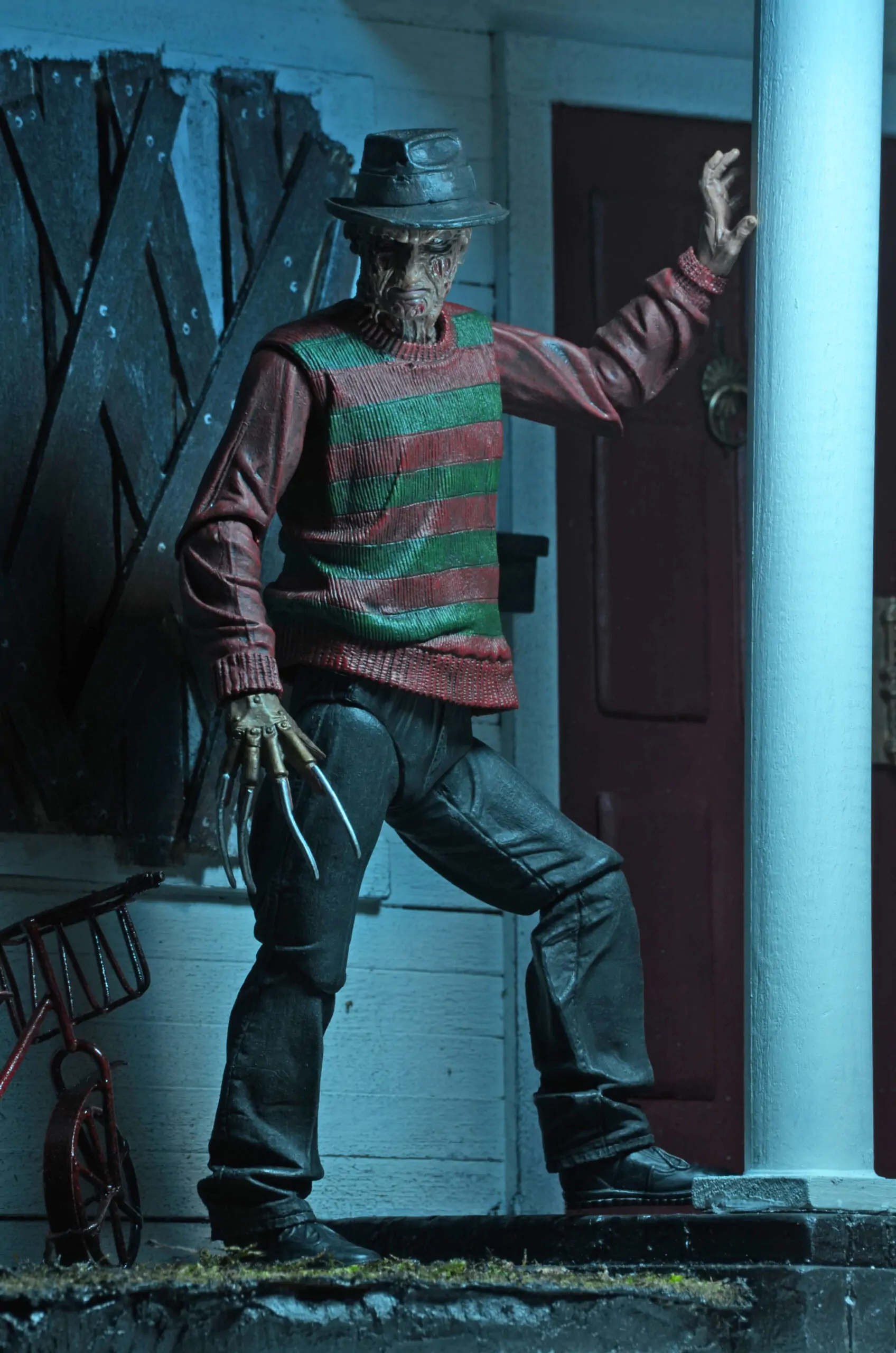 NECA Nightmare on Elm St 30th Anniversary 7in Ultimate Freddy 