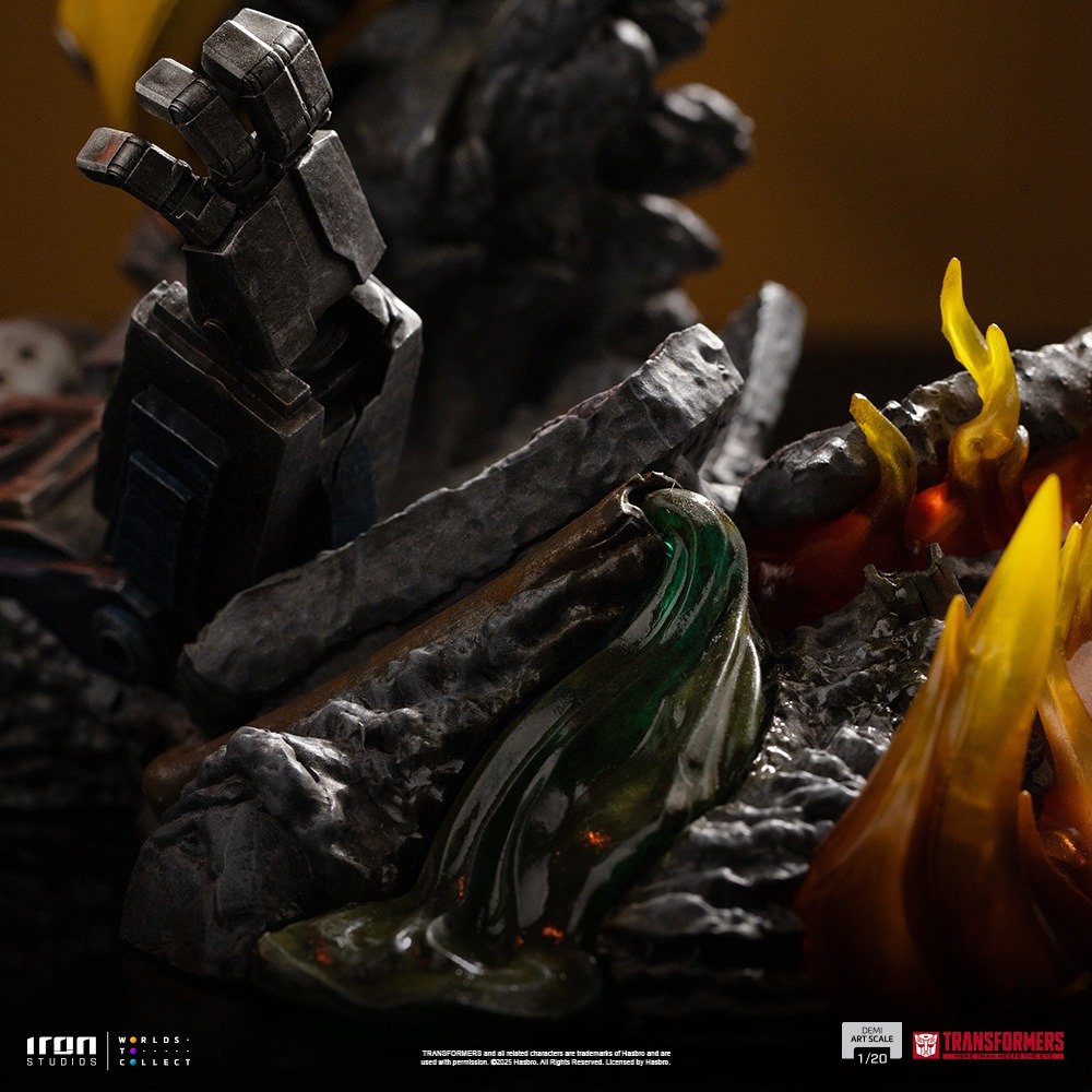 Iron Studios Bumble Bee - Transformers - Demi Scale 1/20 (FREE DELIVERY Within Metro Manila) - Image 4