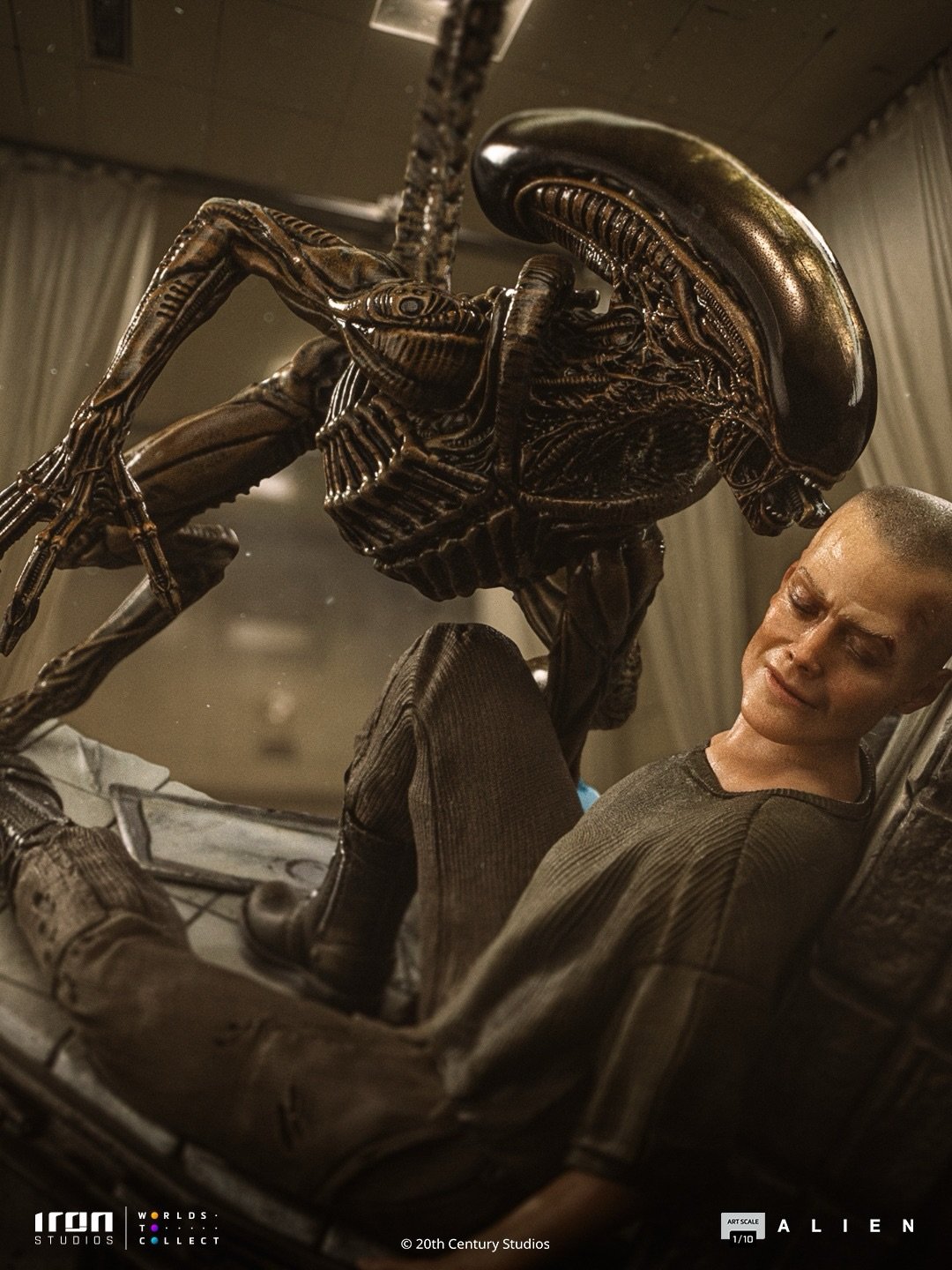 Iron Studios Ellen Ripley & Dog Alien – Alien 3 – Art Scale 1/10 (FREE DELIVERY Within Metro Manila)