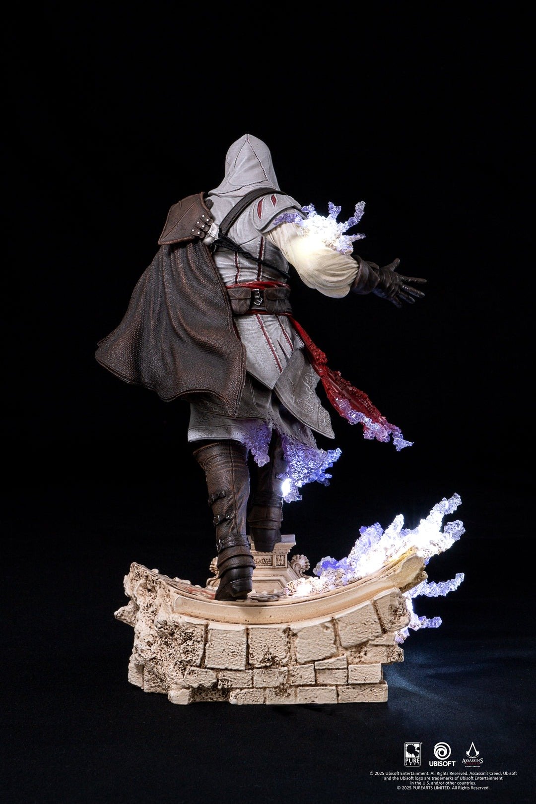 Pure Arts Assassin’s Creed Animus Ezio 1/8 Scale Statue - Image 5