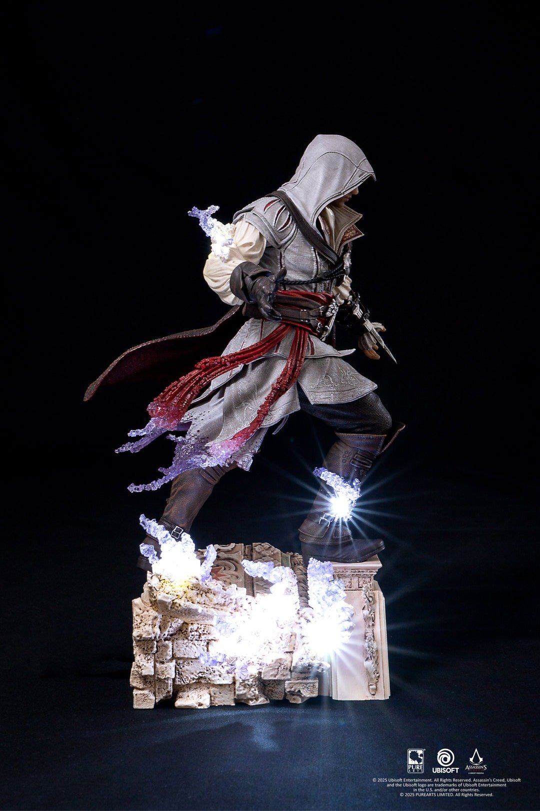 Pure Arts Assassin’s Creed Animus Ezio 1/8 Scale Statue - Image 6