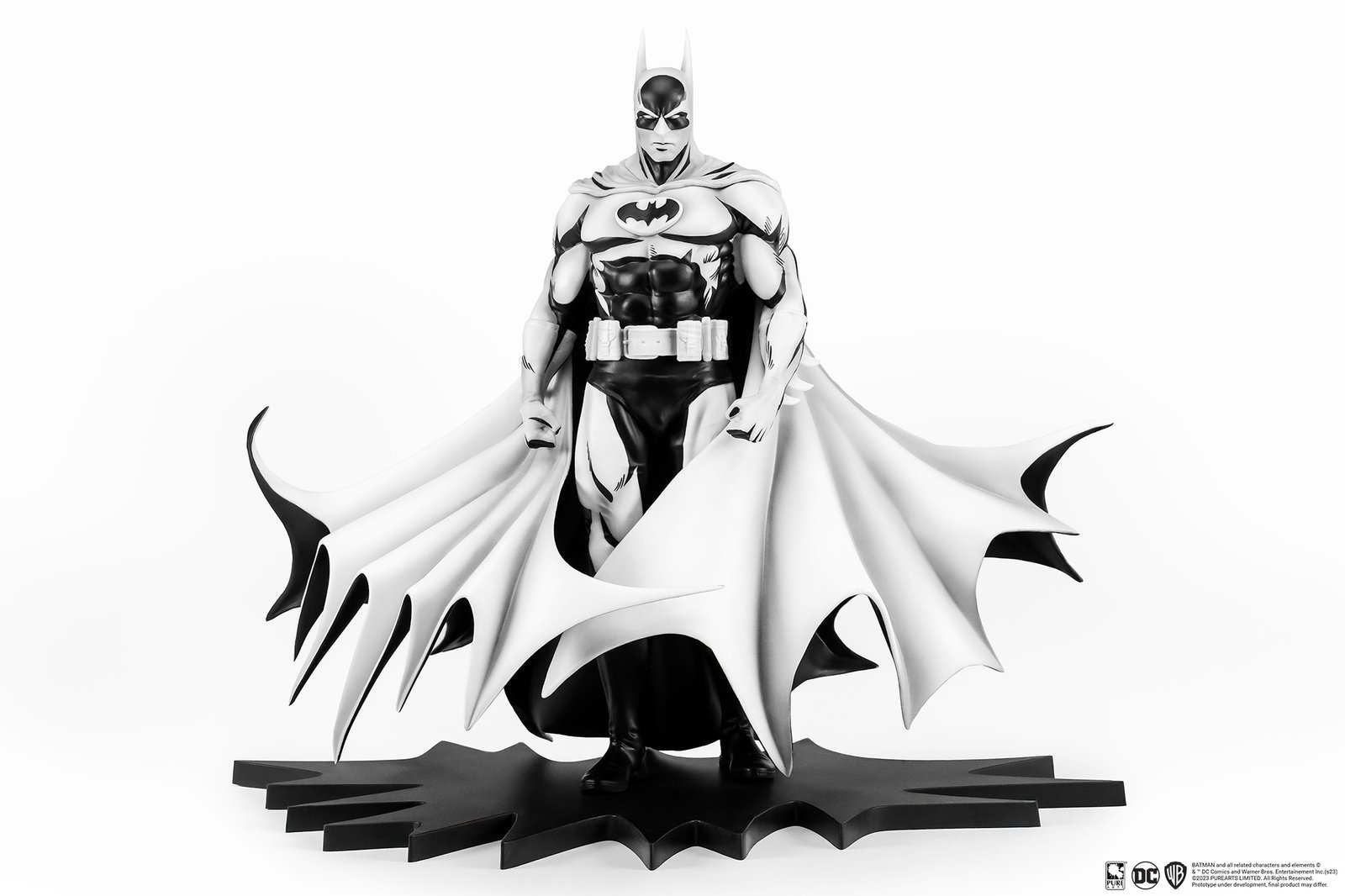 PureArts DC Heroes Batman B&W PX PVC 1/8 Scale Statue