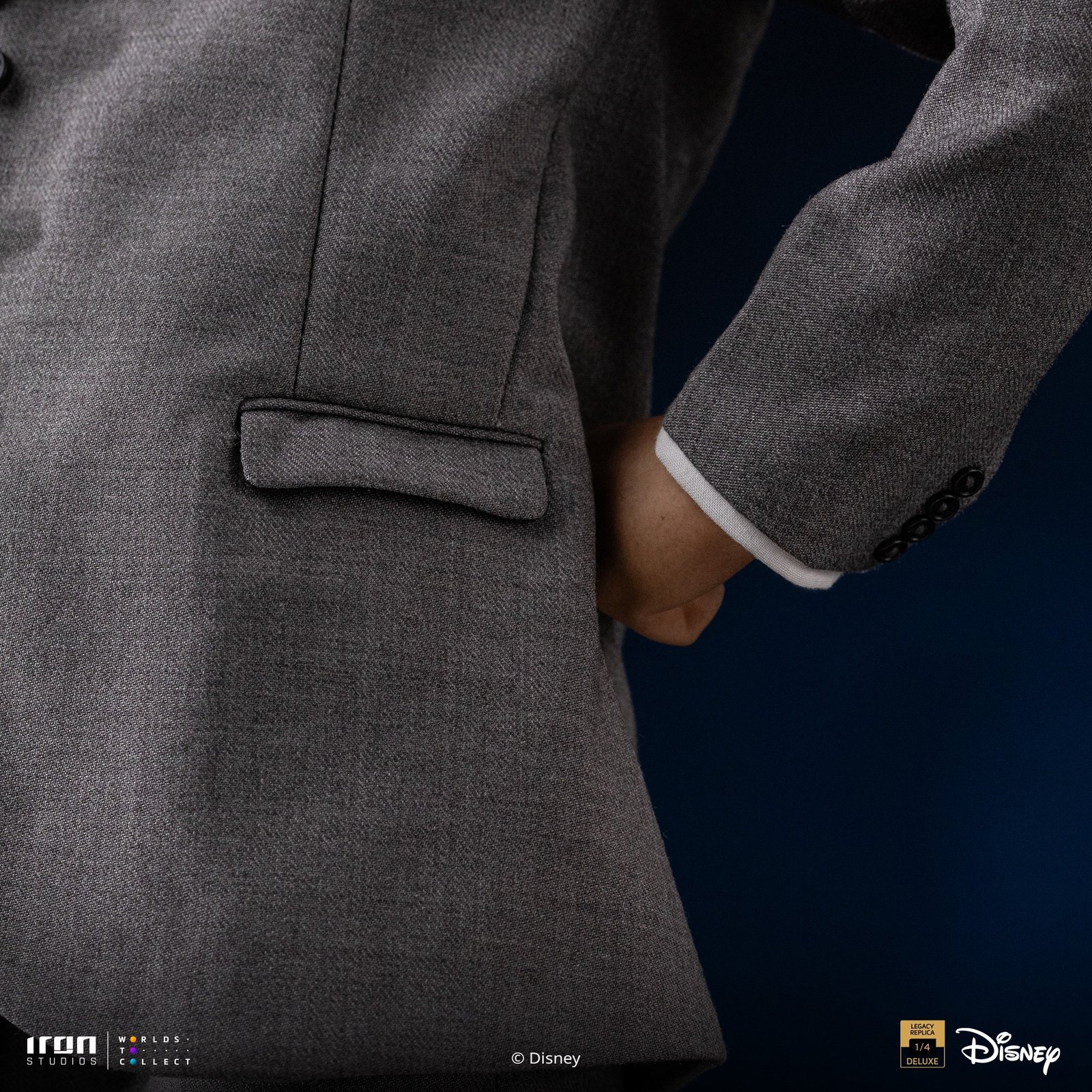 Iron Studios Walt Disney & Mickey Mouse - Disney Classics - Legacy Replica 1/4 (FREE DELIVERY Within Metro Manila) - Image 13