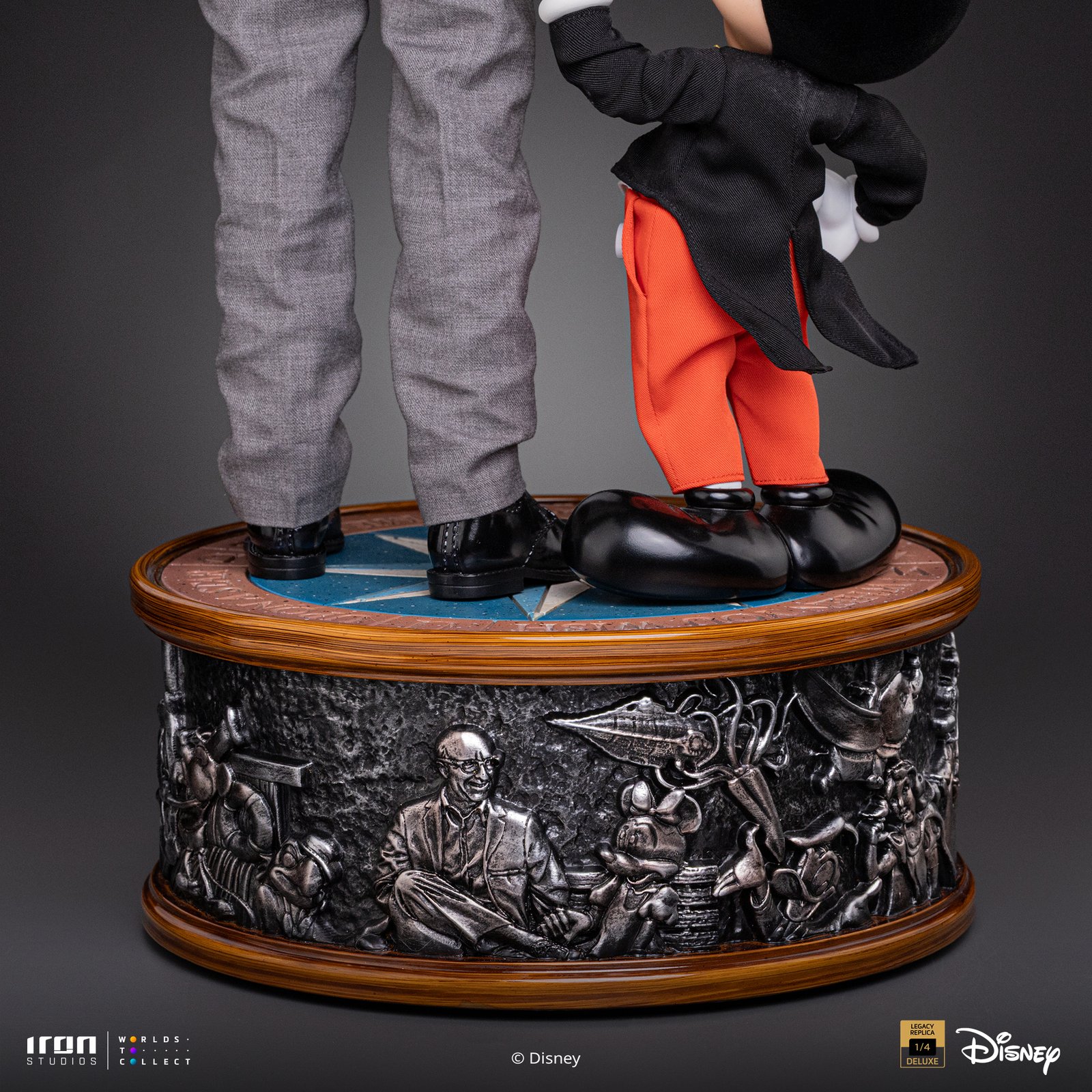Iron Studios Walt Disney & Mickey Mouse - Disney Classics - Legacy Replica 1/4 (FREE DELIVERY Within Metro Manila) - Image 6
